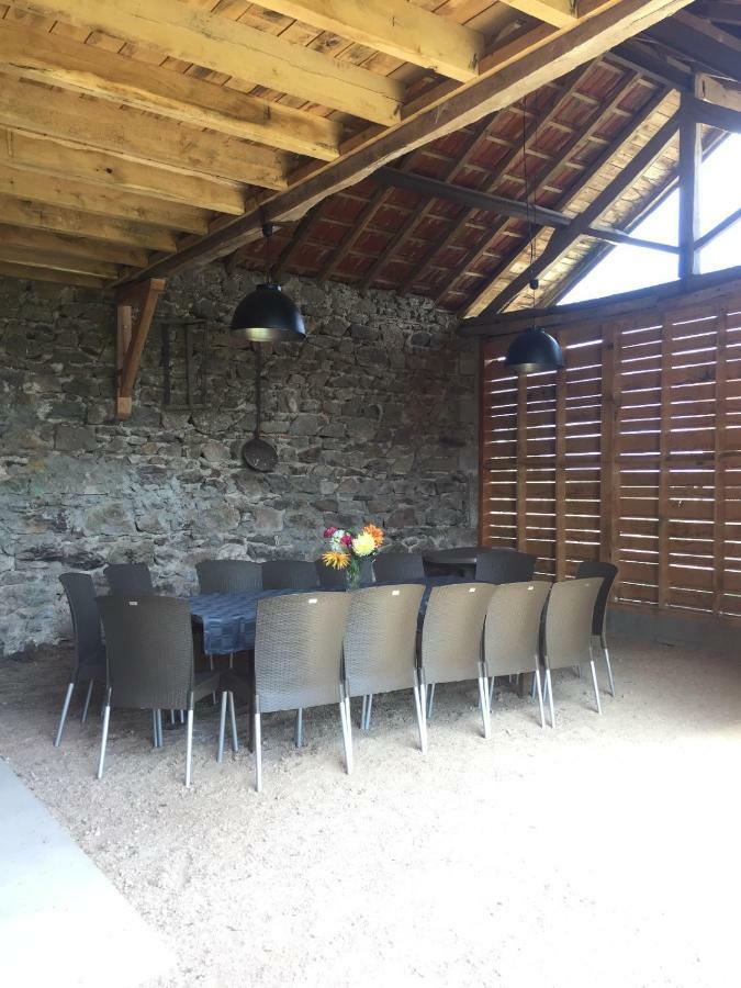 Grand Gite Maison D Alice Auvergne - 15 Personnes Saint-Bonnet-les-Quarts Dış mekan fotoğraf