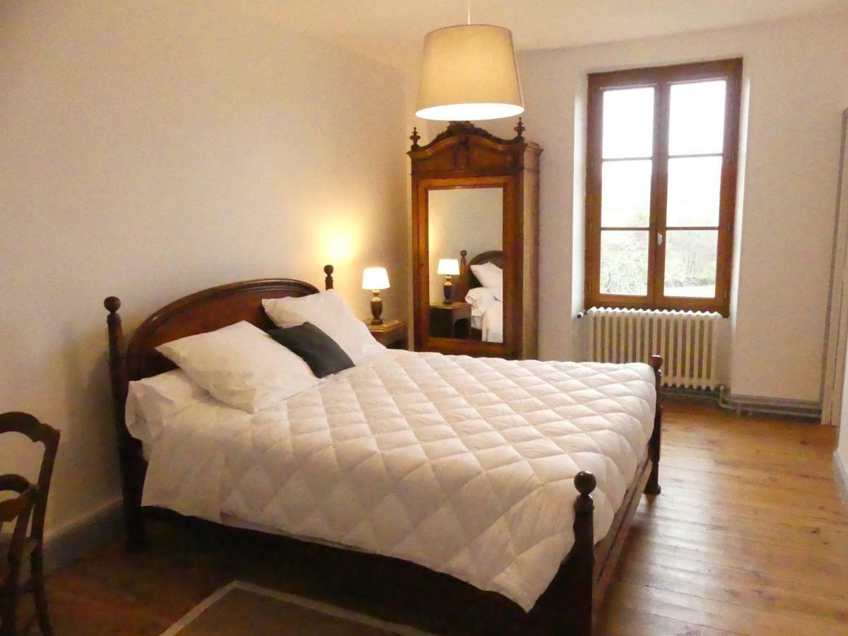 Grand Gite Maison D Alice Auvergne - 15 Personnes Saint-Bonnet-les-Quarts Dış mekan fotoğraf